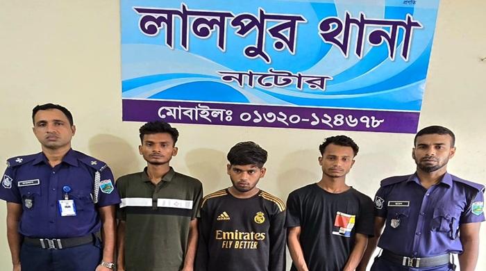 পর্নোগ্রাফির অভিযোগে লালপুরে গ্রেফতার ৩ পর্নোগ্রাফির অভিযোগে লালপুরে গ্রেফতার ৩