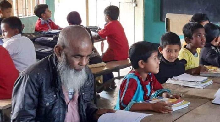 ক্লাস ওয়ানে ভর্তি হয়েছেন ষাটোর্ধ্ব আব্দুল মান্নান