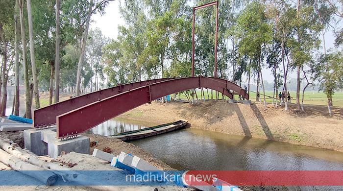  ঈদকে সামনে রেখে নতুন সাজে পাখি পল্লী, দৃশ্যমান হচ্ছে ঝুলন্ত ব্রিজ