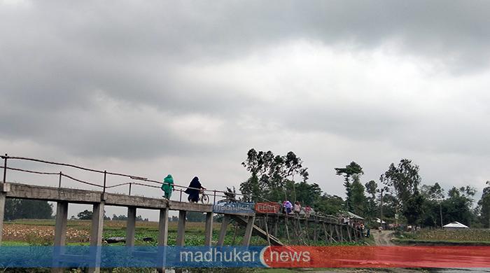 দেড় বছরেও সেতুটি মেরামত হয়নি