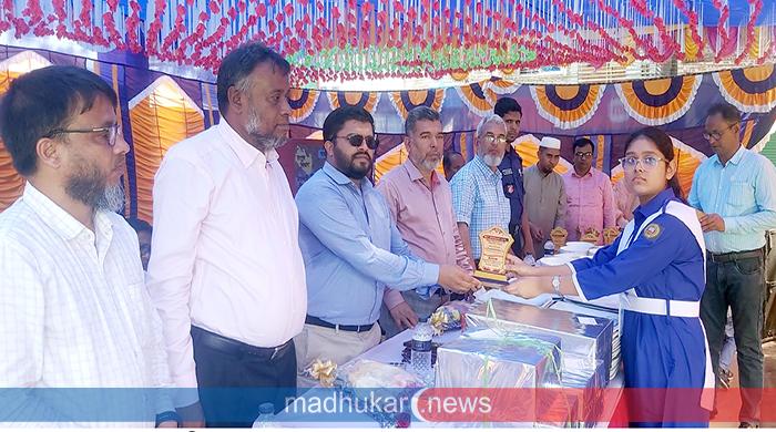 পলাশবাড়ীতে বৃত্তিপ্রাপ্ত শিক্ষার্থীদের সংবর্ধনা ও পুরস্কার বিতরণ অনুষ্ঠিত