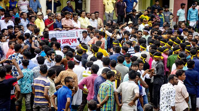  জ্বালানি তেলসহ দ্রব্যমূল্যের উর্দ্ধগতিতে   বিএনপির বিক্ষোভ সমাবেশ