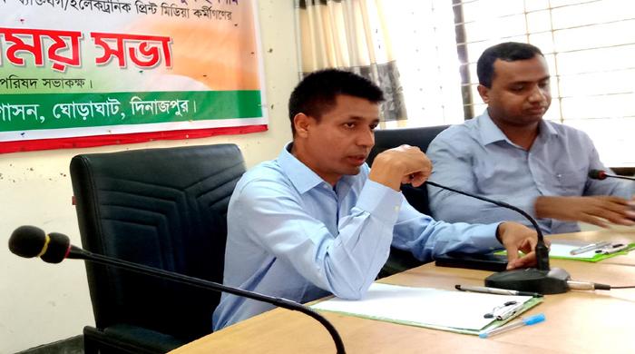 ঘোড়াঘাটে নবাগত ইউএনওর সাথে সাংবাদিকদের মতবিনিময়
