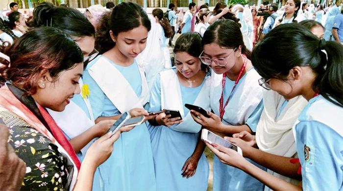 এইচএসসি ও সমমান পরীক্ষার ফল প্রকাশ ১৫ অক্টোবর