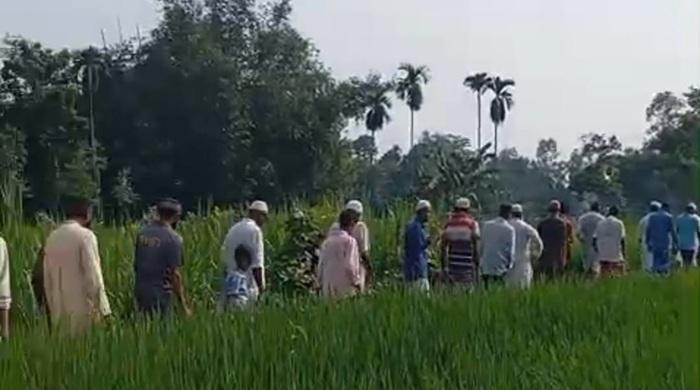 স্বামীর দাফনের পরেই স্ত্রীর মৃত্যু