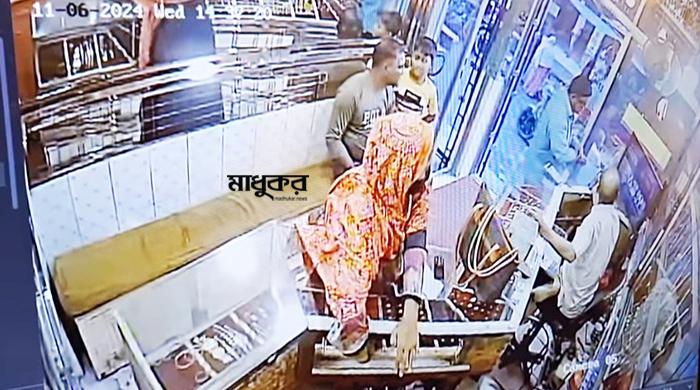 গোবিন্দগঞ্জে ক্রেতা সেজে স্বর্ণের দোকানে চুরি