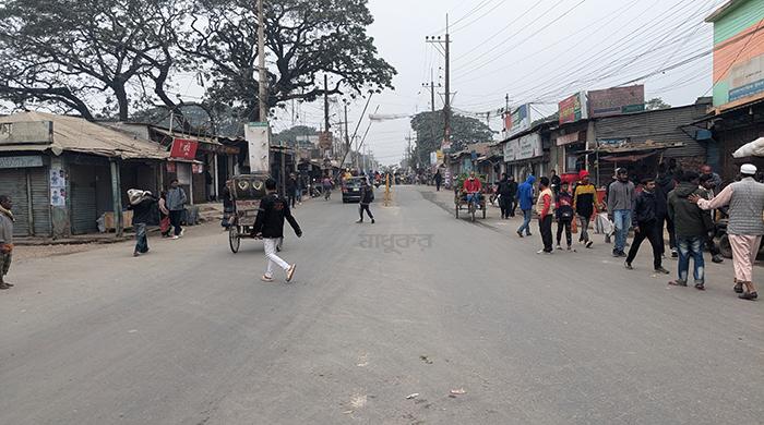 গাইবান্ধায় ৫ দফা দাবিতে রিকশা-ভ্যান ও ইজিবাইক চালকদের কর্মবিরতি