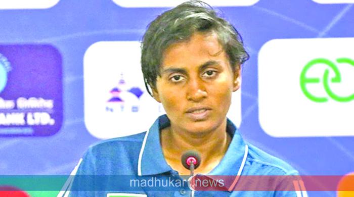 সাবিনাদের সঙ্গে এ কেমন আচরণ