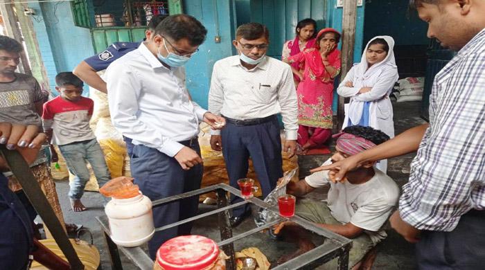 সৈয়দপুরে খাদ্য উৎপাদনকারী দুই প্রতিষ্ঠানের ৫০ হাজার টাকা জরিমানা