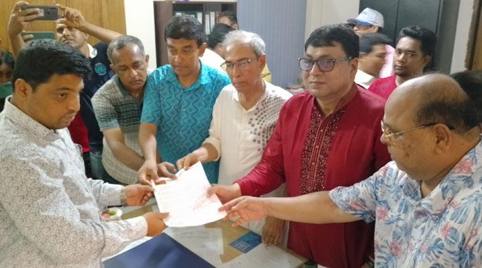 নিরবিচ্ছিন্ন বিদ্যুৎ সরবরাহের দাবীতে গাইবান্ধায় বিএনপির স্মারকলিপি প্রদান 