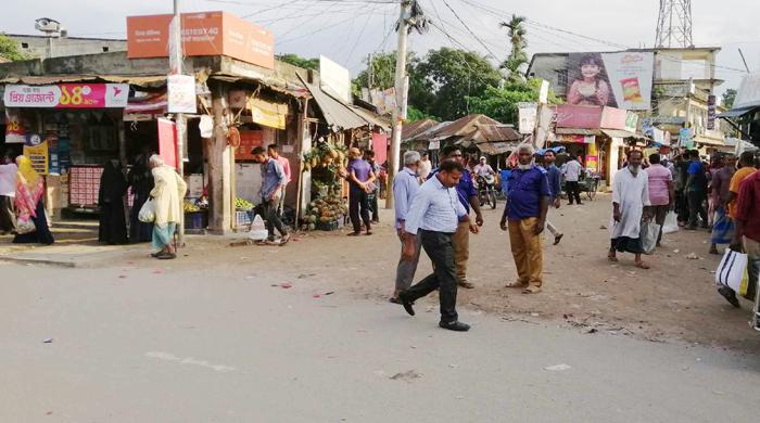 সাদুল্লাপুরে যানজট নিরসনে অভিযান॥ জনমনে স্বস্তি