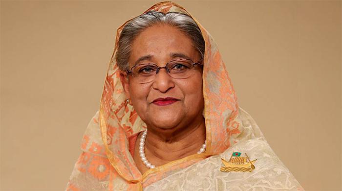 চার দিনের সফরে চীনে গেলেন প্রধানমন্ত্রী