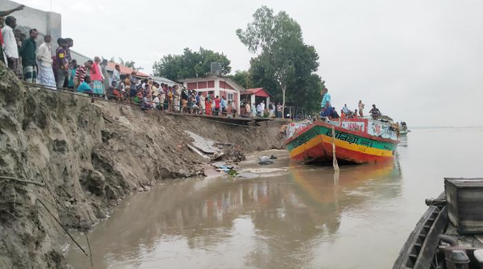 যমুনার ভাঙনে হুমকিতে সাঘাটার বন্যা নিয়ন্ত্রণ বাঁধ