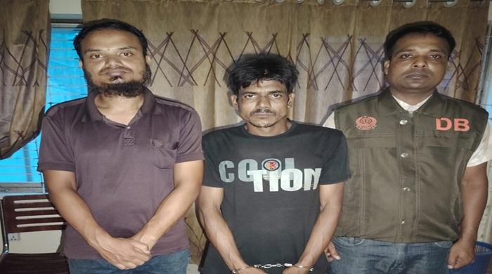 দিনাজপুরে প্রকাশ্য দিবালোকে ছিনতাই: গ্রেপ্তার ২, উদ্ধার স্বর্ণালংকার