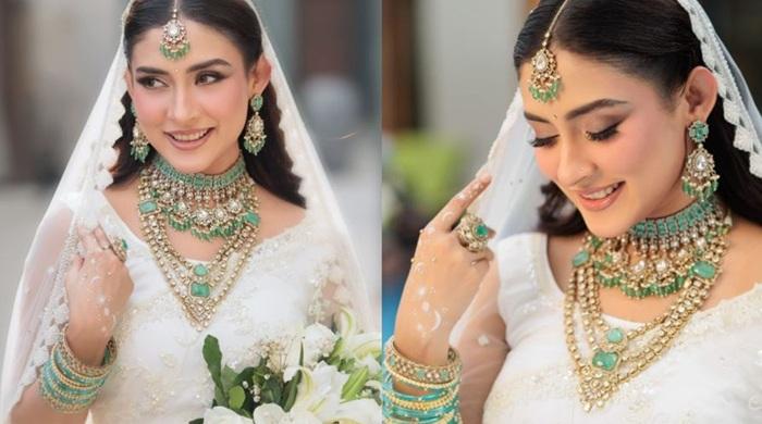 সাদা শাড়িতে স্নিগ্ধ ছড়ালেন মেহজাবীন সাদা শাড়িতে স্নিগ্ধ ছড়ালেন মেহজাবীন