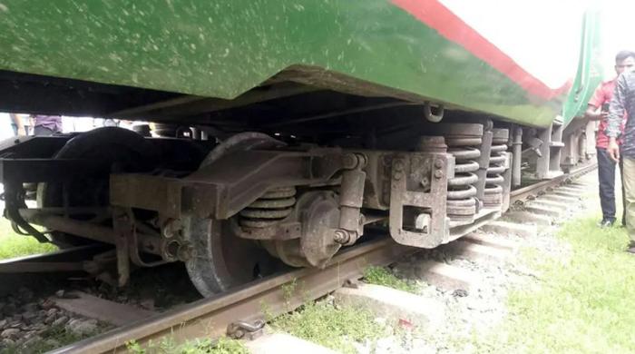 ঢাকা-ময়মনসিংহ-জামালপুর রুটে ট্রেন চলাচল বন্ধ