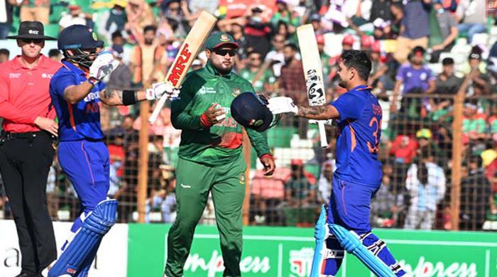 বাংলাদেশের বিপক্ষে ৫০ অভারে ৮ উইকেটে ৪০৯ রান ভারতের