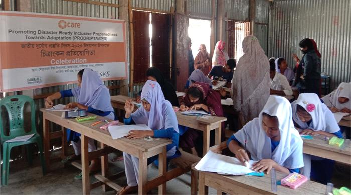 গাইবান্ধার চরাঞ্চলে বন্যা-প্রস্তুতি বিষয়ক চিত্রাংকন প্রতিযোগীতা