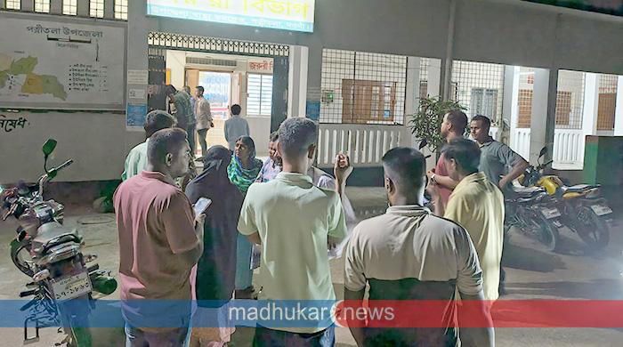 নওগাঁর পত্নীতলায় সড়ক দুর্ঘটনা: দুই বন্ধুর মর্মান্তিক মৃত্যু