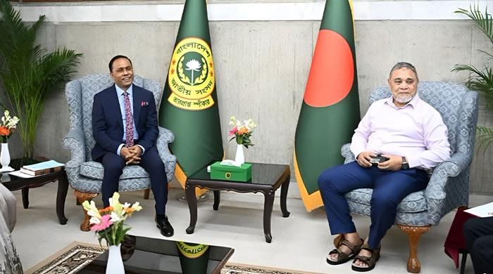 রাষ্ট্রপতি নির্বাচনের চূড়ান্ত প্রস্তুতি নিয়ে বৈঠকে ভারপ্রাপ্ত স্পিকার-সিইসি