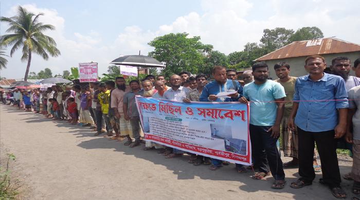 বড়পুকুরিয়ায় কয়লা উত্তোলনের কারণে ভূমি ও বসতবাড়িতে ফাটল