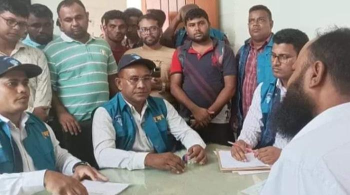 নীলফামারীতে বিআরটিএ অফিসে দুদকের অভিযান