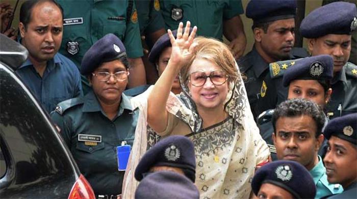 জিয়া অরফানেজ ট্রাস্ট মামলায় খালেদা জিয়ার ১০ বছরের সাজা স্থগিত