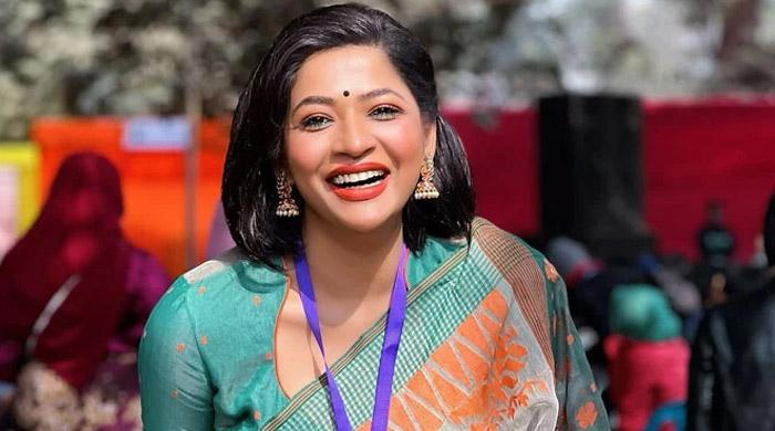 আজমেরী হক বাঁধন তুঙ্গে