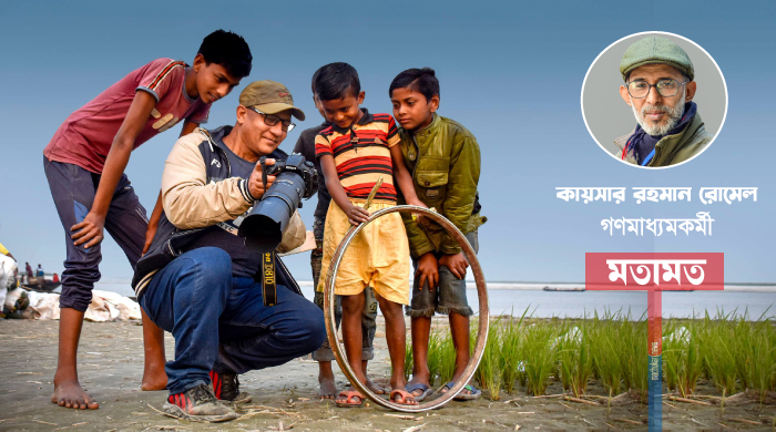 চরাঞ্চলের প্রান্তিক মানুষের ‘ছবিওয়ালা’, কারো কাছে ‘ছবির কবি’