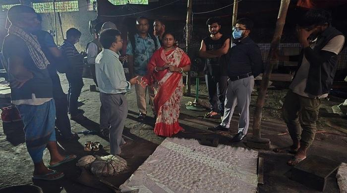বগুড়ায় নকল তালমিছরি কারখানায় অভিযান : ৬০ হাজার টাকা জরিমানা