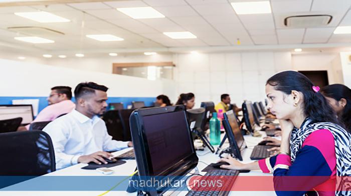 অফিসে দীর্ঘ সময় কাজ করাকে কেন গৌরব ভাবা হয়: আসল সত্য কী?