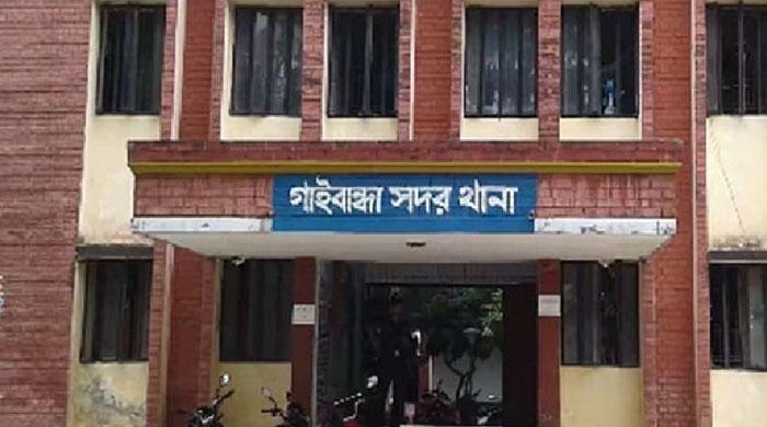 গাইবান্ধা সদর থানার তিন পুলিশ কর্মকর্তার বিরুদ্ধে পুলিশ সদর দপ্তরে অভিযোগ 