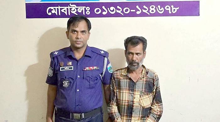 ইয়াবাসহ মাদক ব্যবসায়ী গ্রেফতার