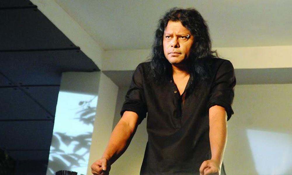 এক যুগ পর রোমে গান গাইবেন জেমস