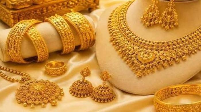 দাম বাড়ার পর আজ যে দামে বিক্রি হচ্ছে সোনার ভরি