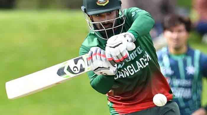 লিটন-সাকিবের জুটিতে এগোচ্ছে বাংলাদেশ