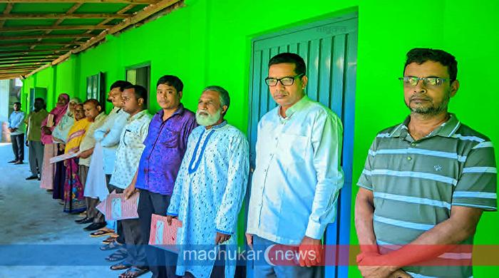সুন্দরগঞ্জে এমপিওভুক্ত শিক্ষকদের কর্মবিরতি