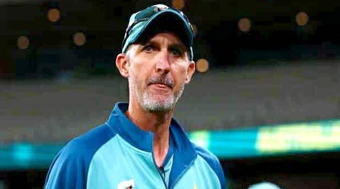 এবার পাকিস্তানের কোচের পদ ছাড়লেন গিলেস্পিও