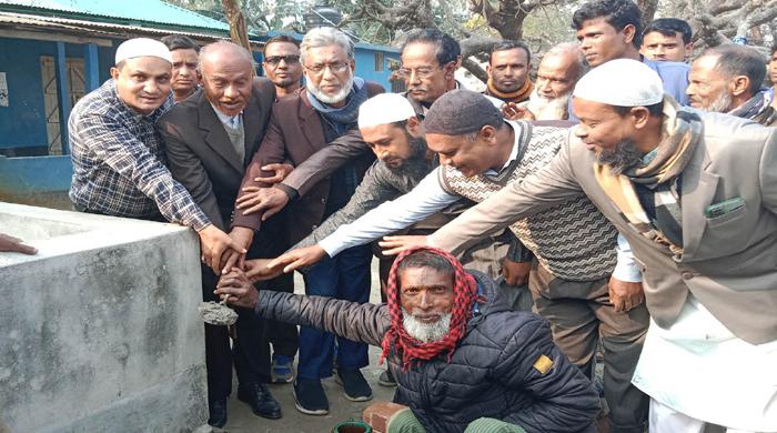 কাশিমবাজার জামে মসজিদের ভিত্তিস্থাপন