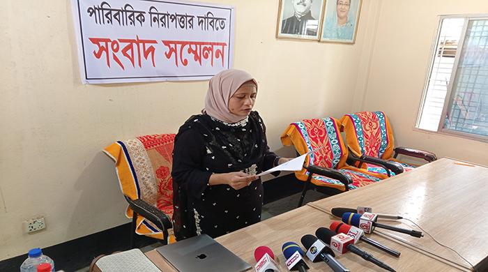 বীরগঞ্জ উপজেলা চেয়ারম্যান প্রার্থীর বিরুদ্ধে ভাতিজির জমি দখলের অভিযোগ