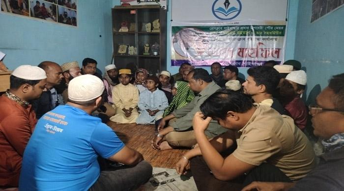 মেয়র মতলুবর রহমান ও তার সহধর্মিনীর রোগ মুক্তি কামনায় দোয়া 