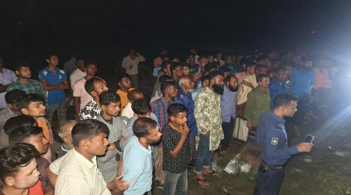 চিরিরবন্দরে গলা কাটা কিশোরের লাশ উদ্ধার