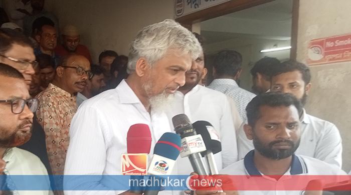 পার্বতীপুর রেল হেড ডিপোতে পদ্মা মেঘনা যমুনা কোম্পানীর এমডির পরিদর্শন 