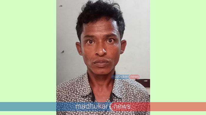 সাদুল্লাপুরে এক রোহিঙ্গা যুবক আটক