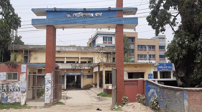 গোবিন্দগঞ্জে পুলিশের উপর হামলা করে আসামি ছিনতাইয়ের চেষ্টা, দুই পুলিশ আহত ও ৫ জন গ্রেফতার