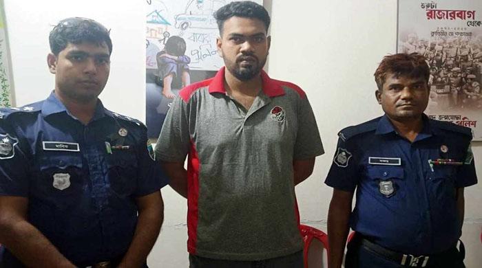 রাণীনগরে স্ত্রীর অশ্লীল ছবি ছড়িয়ে দেওয়ার অভিযোগে স্বামী কারাগারে