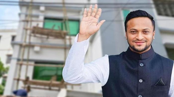 সাকিবের ভাঙা বাড়িতে সংস্কারকাজ, দেশে ফেরা নিয়ে আলোচনা সাকিবের ভাঙা বাড়িতে সংস্কারকাজ, দেশে ফেরা নিয়ে আলোচনা
