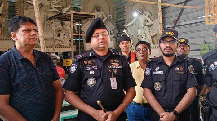 সৈয়দপুরে পূজামন্ডপ পরিদর্শন করলেন র‌্যাব ১৩-এর কমান্ডার