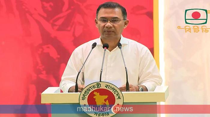 জনদুর্ভোগের কথা চিন্তা করে জ্বালানি তেলের দাম বাড়ানো হয়নি: প্রধানমন্ত্রী