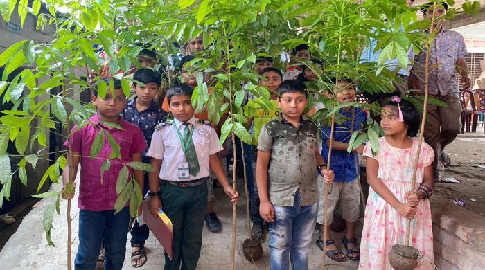 জয়বায়ু পরিবর্তনে সাঘাটার গ্রীন ভ্র্যালী স্কুলের ব্যতিক্রমি উদ্যোগ